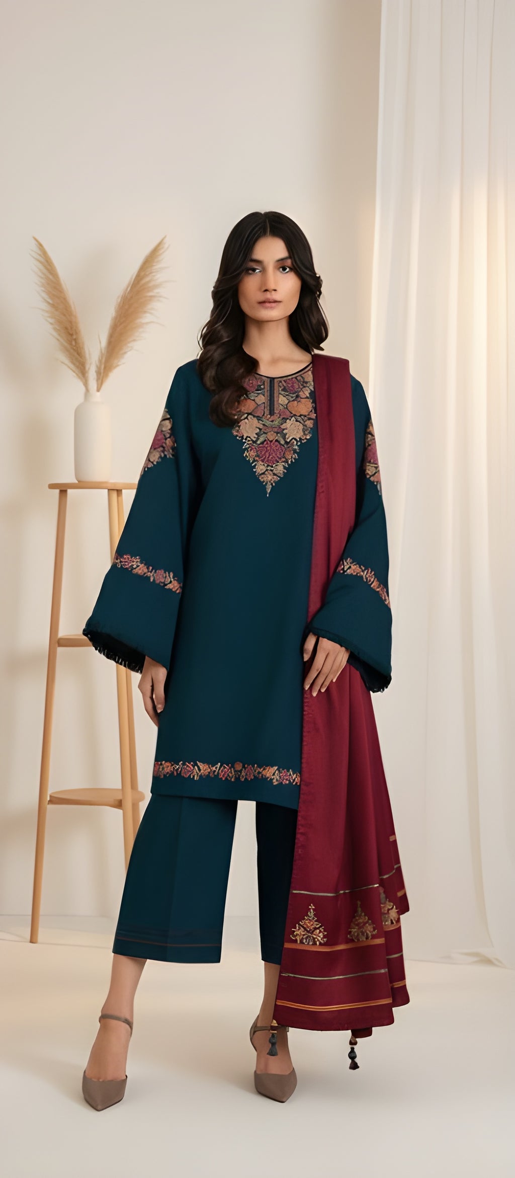 Dhanak Embroidered 3-Piece Suit