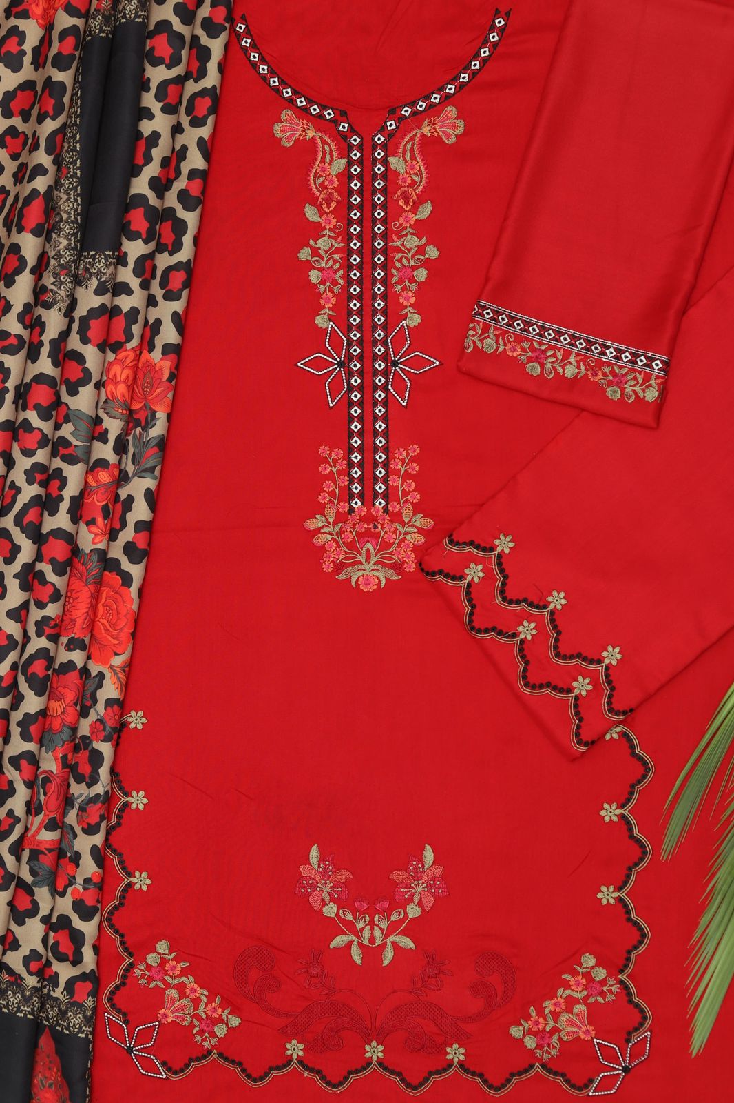 Maria B Dhanak Embroidered 3-Piece Suit