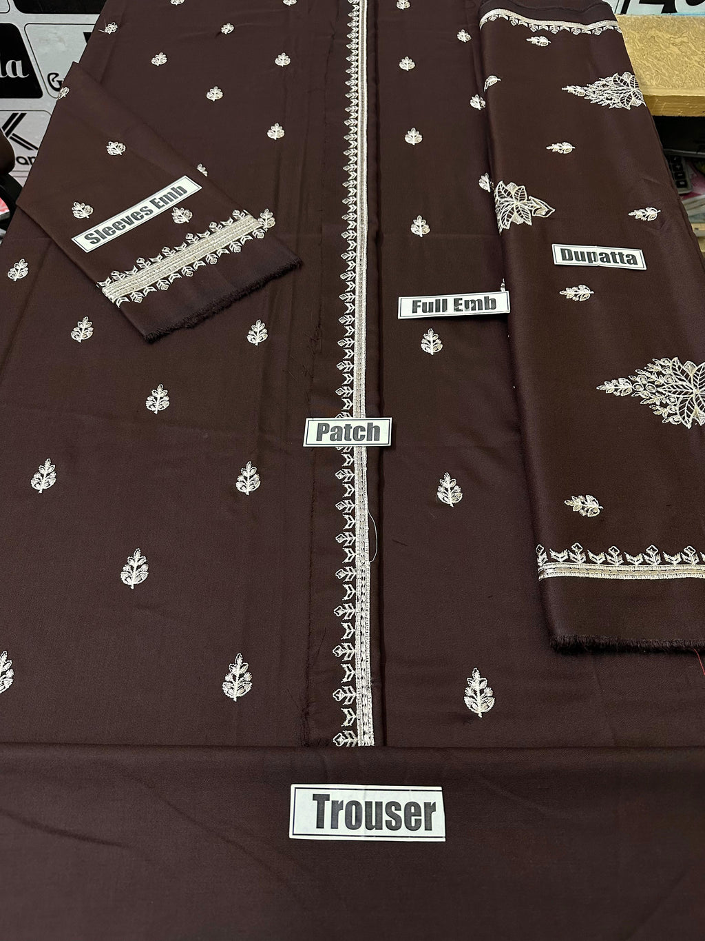 Dhanak Embroidered 3-Piece Suit