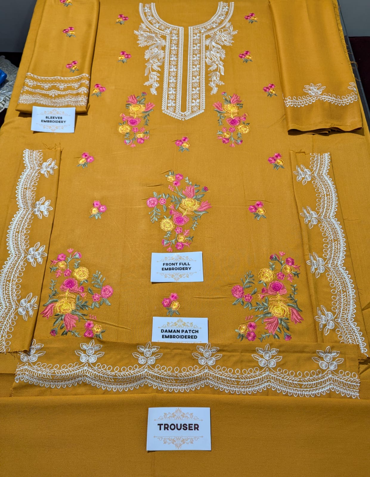 Dhanak Embroidered 3-Piece Suit