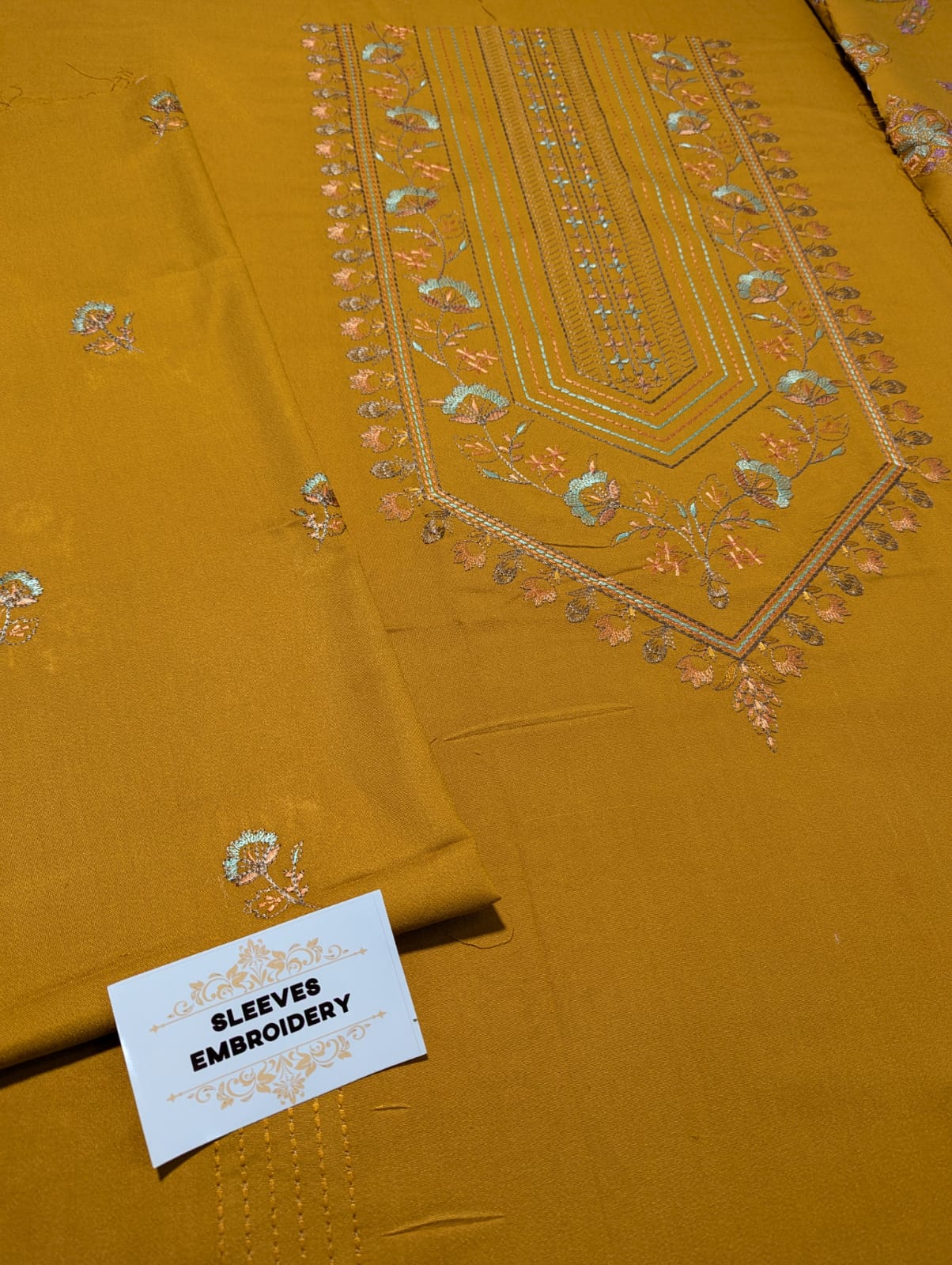 Dhanak Embroidered 3-Piece Suit