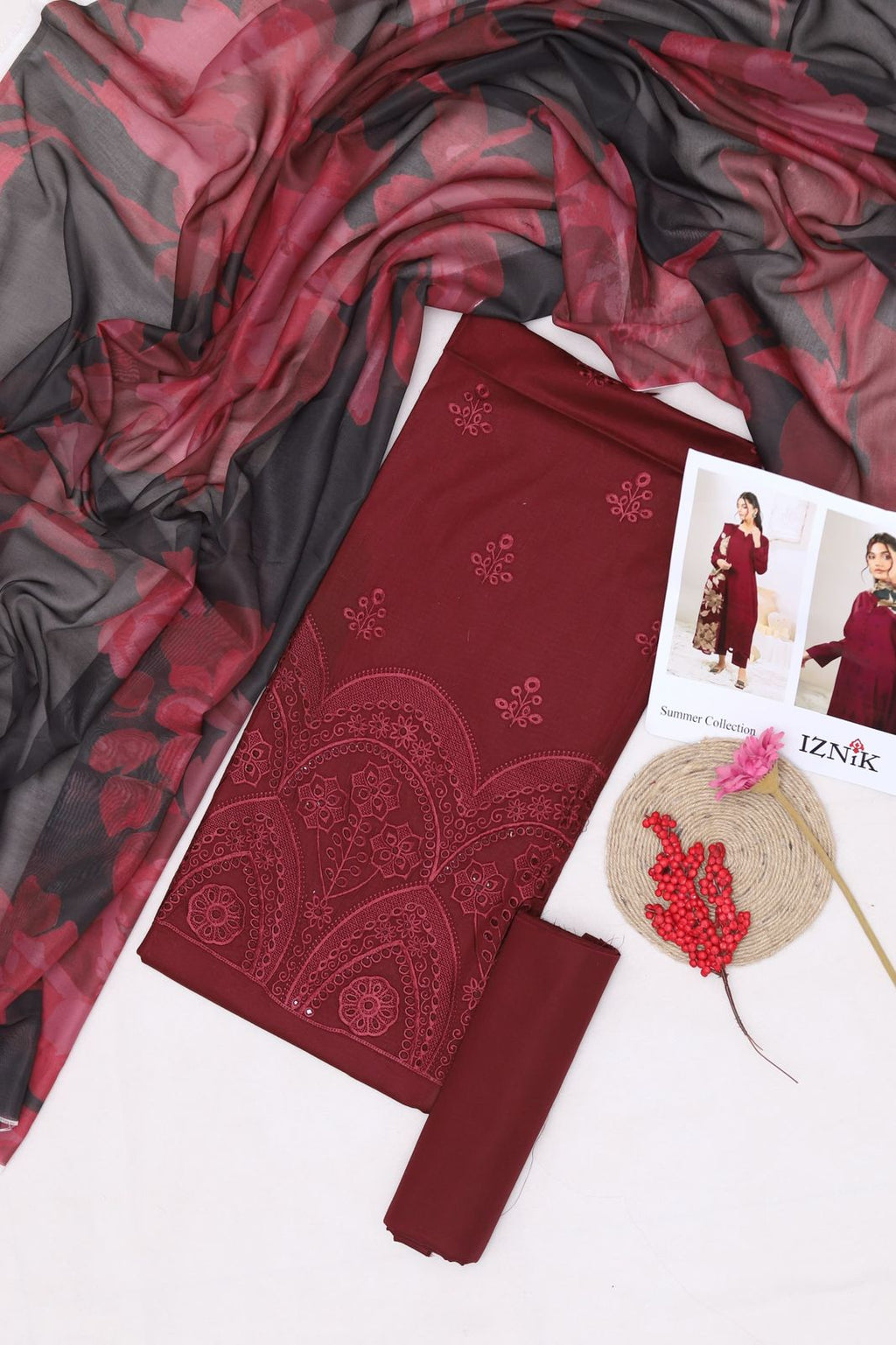 Maria B Luxury Lawn 3-Piece Suit