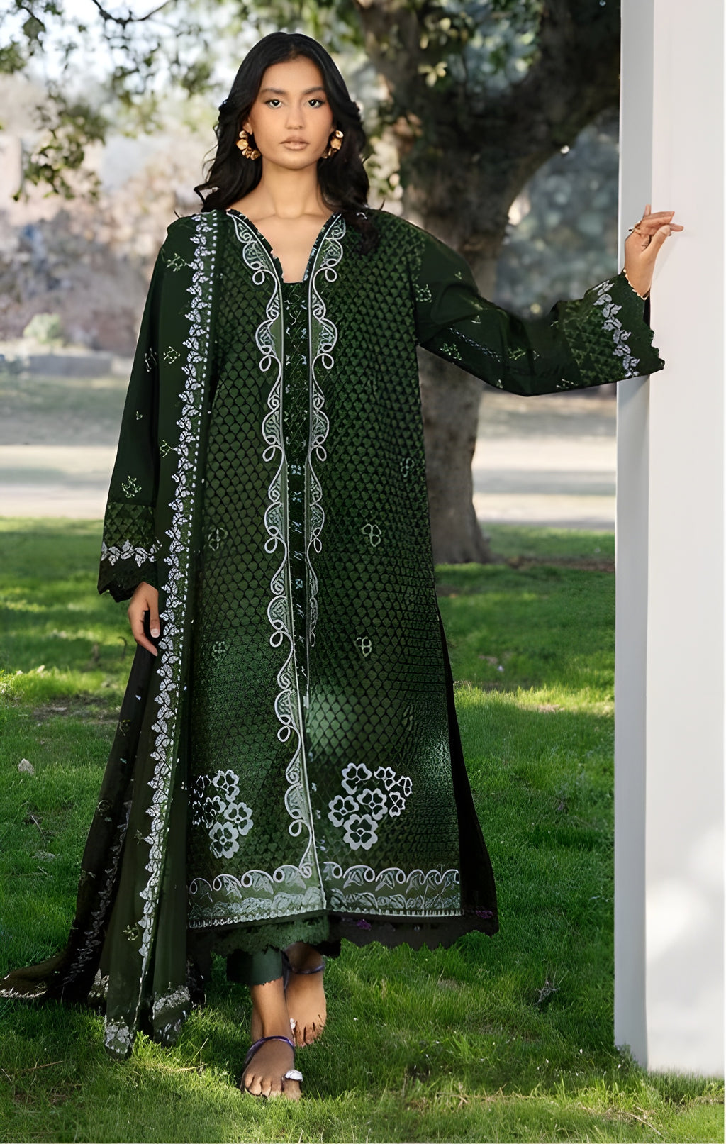 Maria B Dhanak Embroidered 3-Piece Suit
